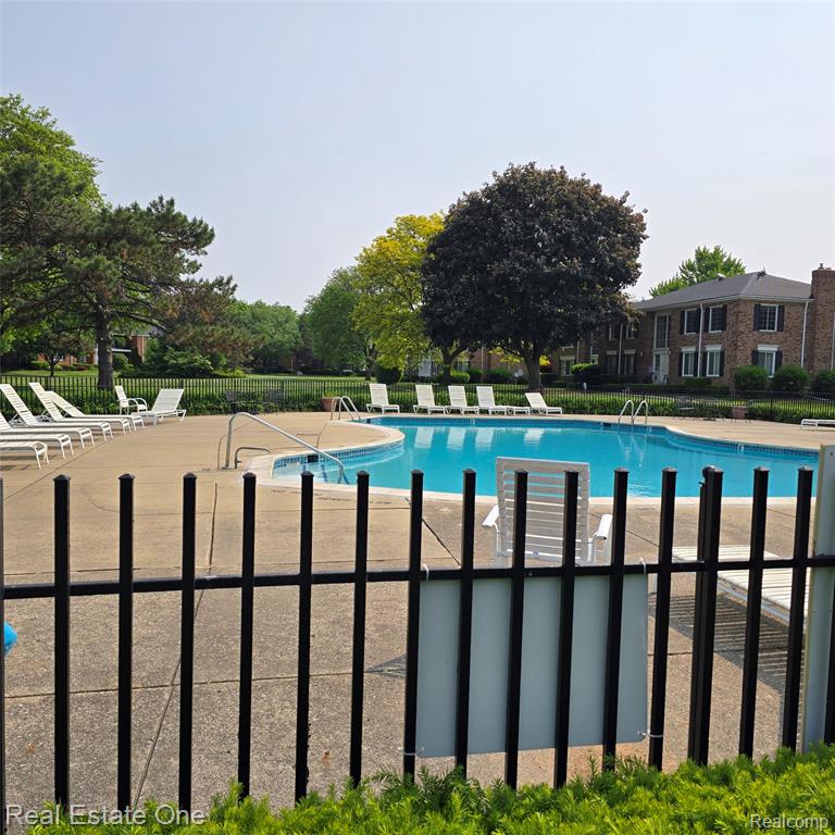 770 E Fox Hills Drive W, Bloomfield Hills, MI 48304 — Photo 47