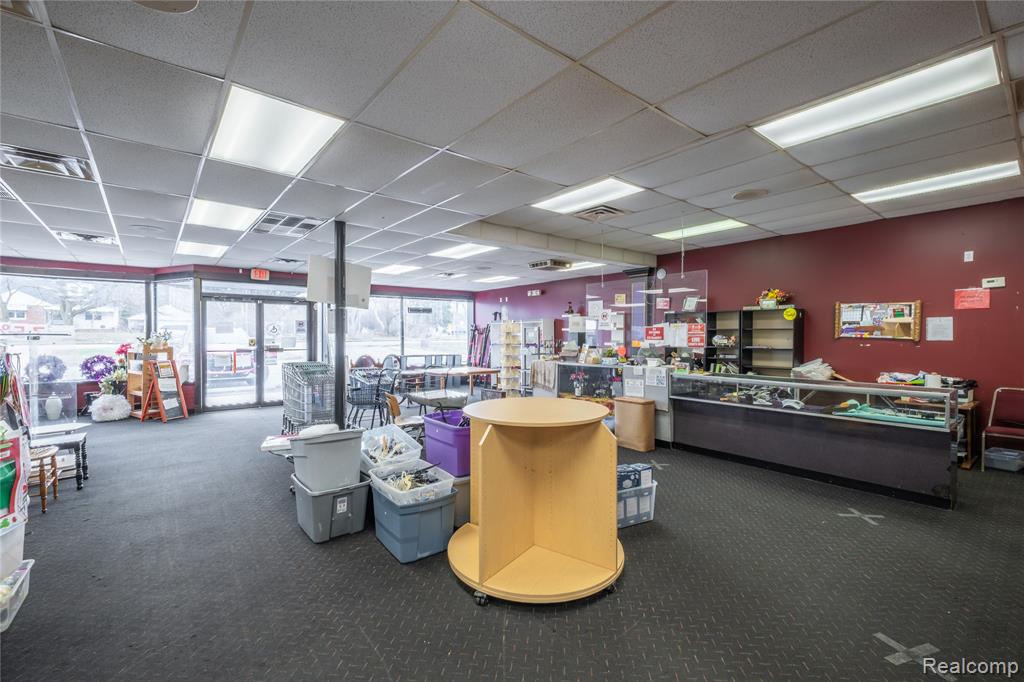 5378 Fenton Road, Flint, MI 48507 — Photo 40