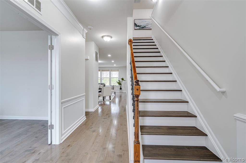 30065 Braeburn Street, New Hudson, MI 48165 — Photo 6