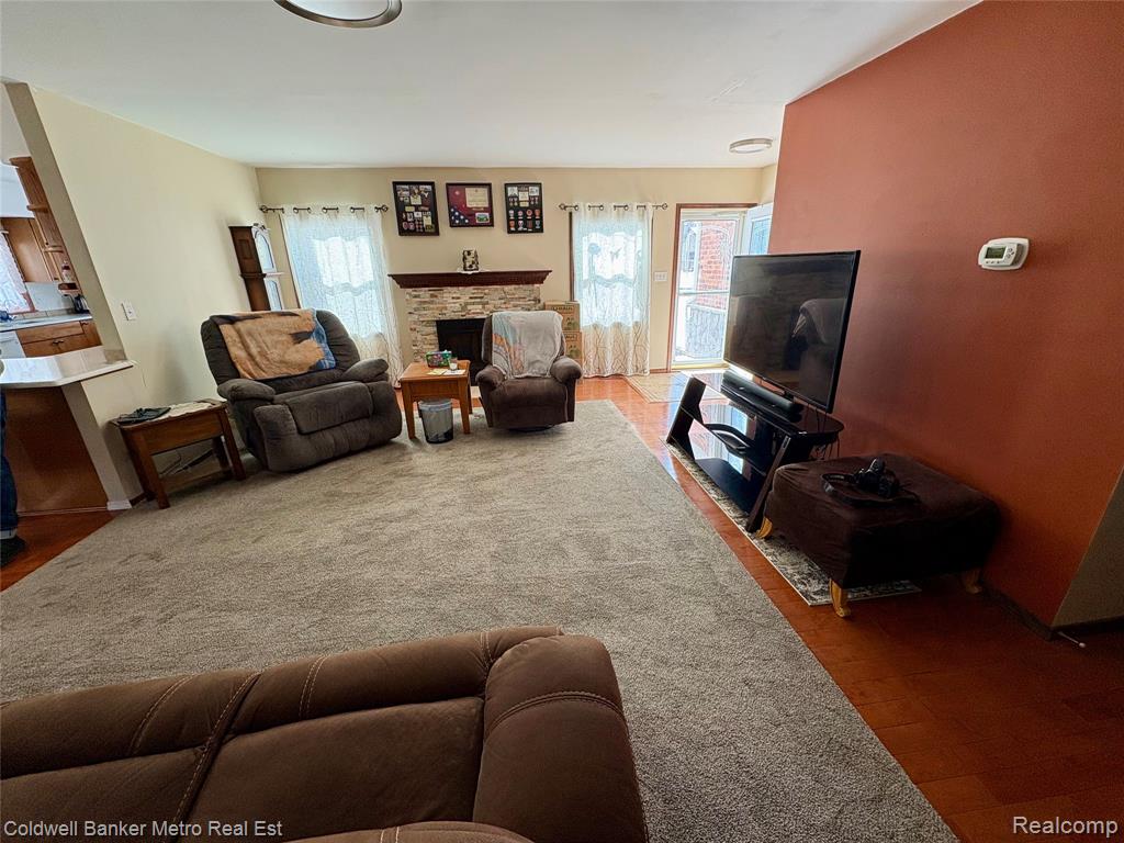 4092 Woodstock Road, Waterford, MI 48328 — Photo 46
