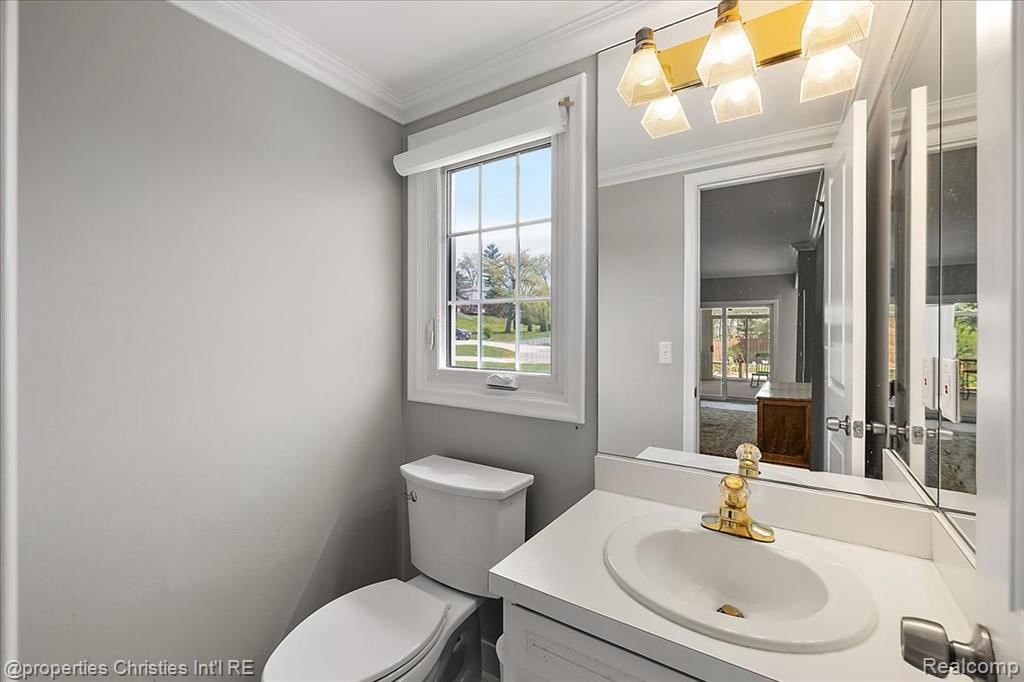 4160 Dawn Lane, West Bloomfield, MI 48323 — Photo 29