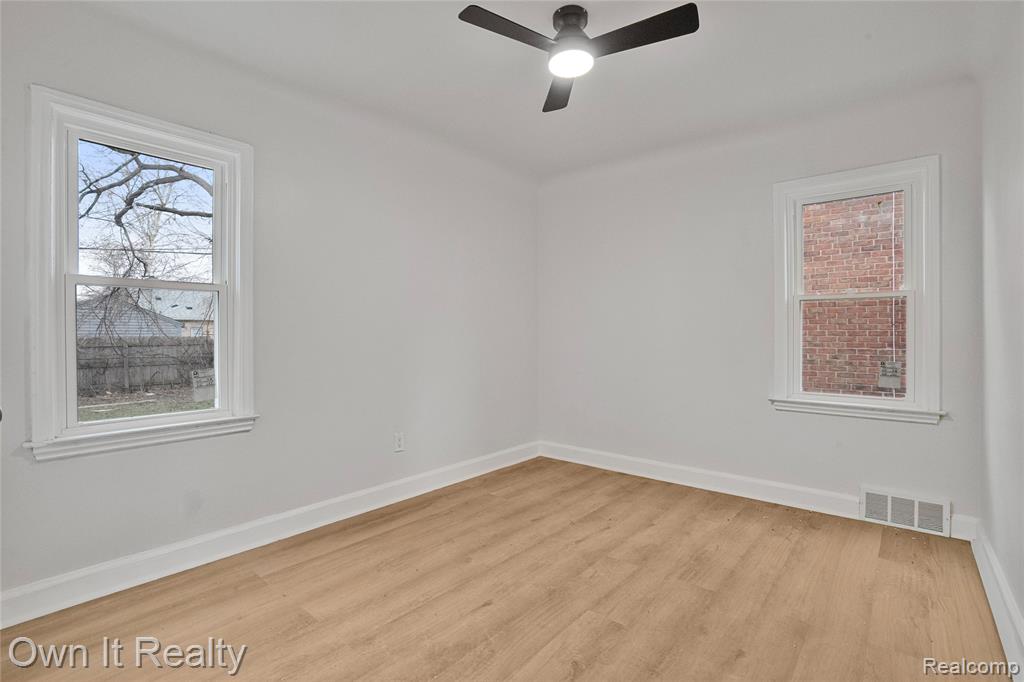 19207 Saint Marys Street, Detroit, MI, 48235