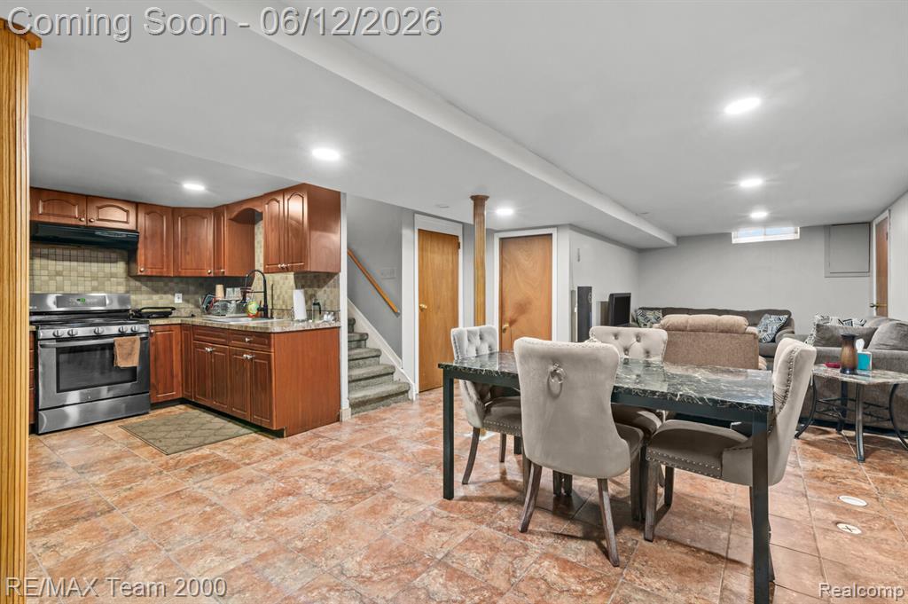 3 Morross Court, Dearborn, MI 48126 — Photo 24