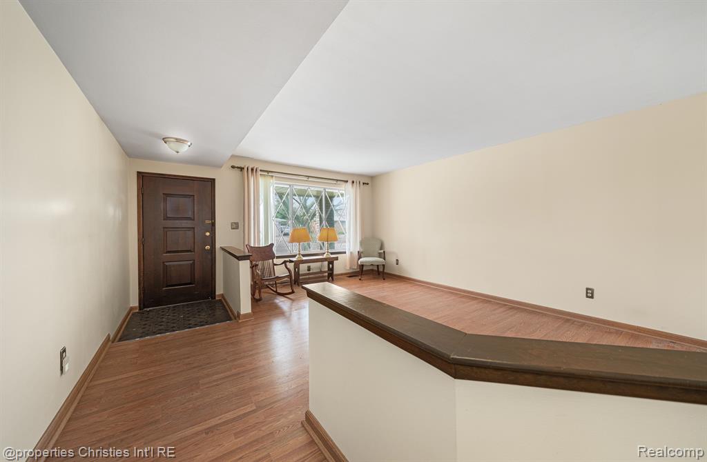 4684 CHAPEL Drive, Troy, MI 48085 — Photo 4