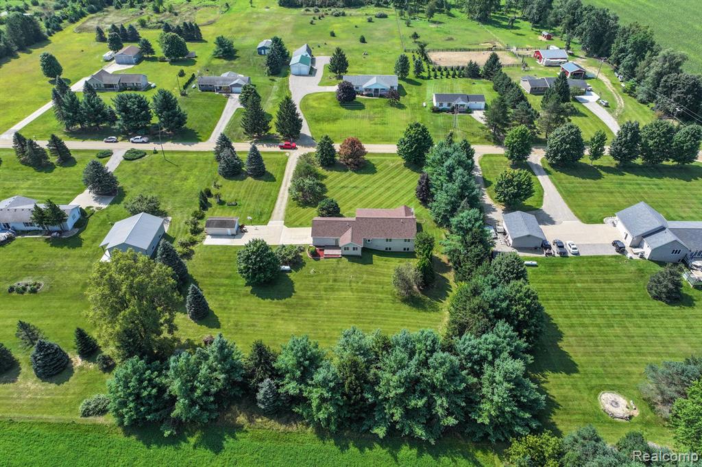 761 MELLISH Drive, Lapeer, MI 48446 — Photo 2