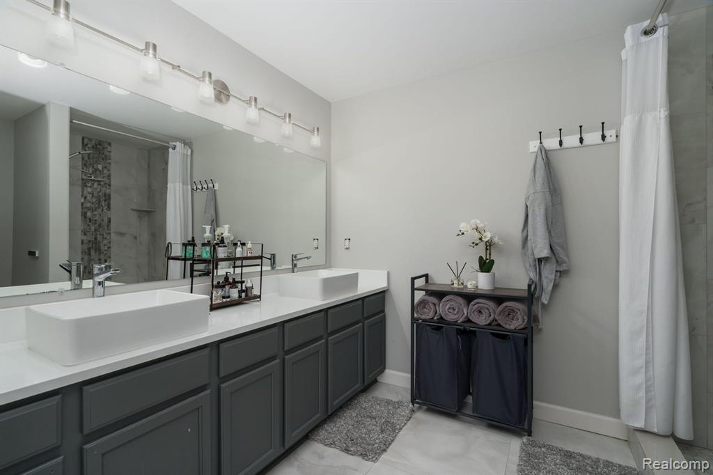 53585 MARY ANN Lane, New Baltimore, MI 48047 — Photo 23