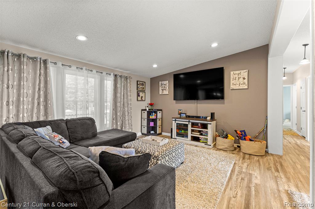 4625 Bluebush Rd, Raisinville, MI 48162 — Photo 3