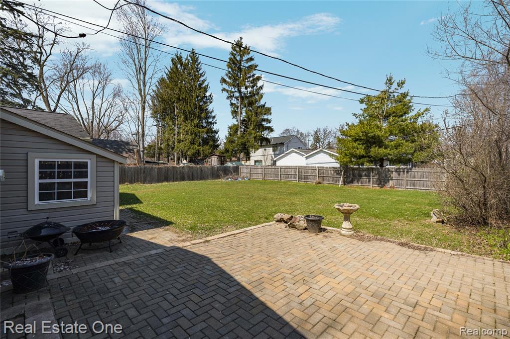 4058 Lomley Avenue, Waterford, MI 48329 — Photo 56