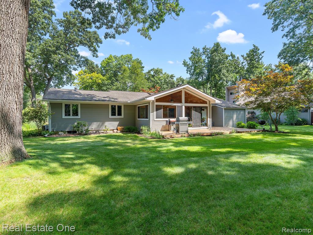5026 GALLAGHER Boulevard, Whitmore Lake, MI 48189 — Photo 27