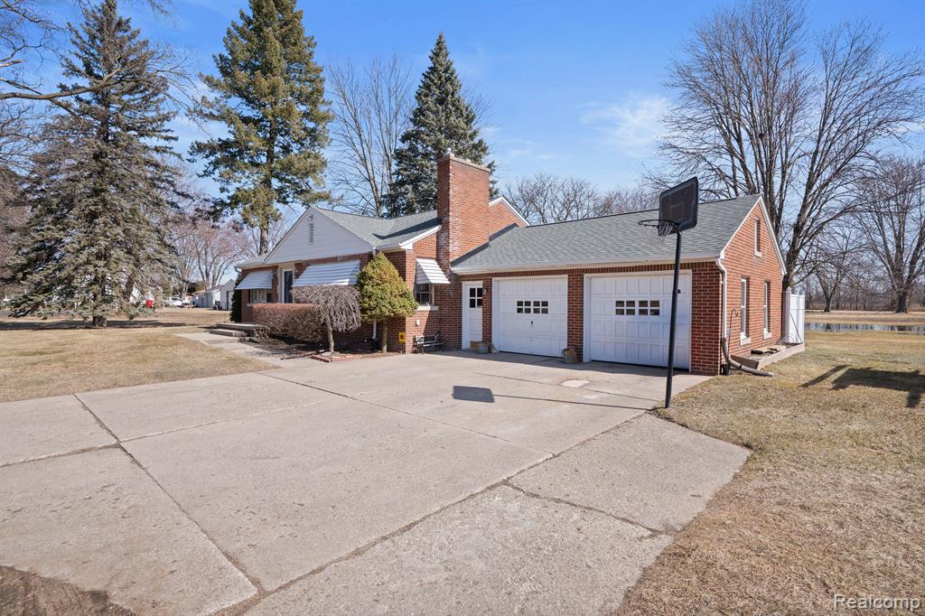 51150 NORTH Avenue, Macomb, MI 48042 — Photo 3
