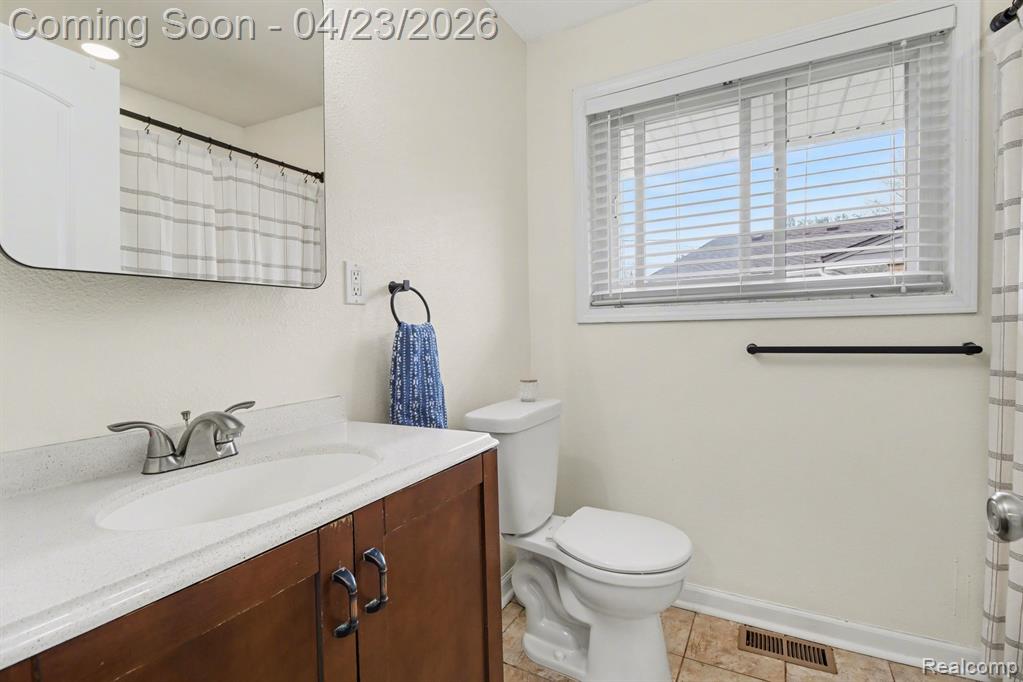 41024 Mooringside, Novi, MI — Photo 14