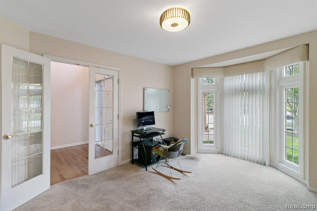 43552 INGLENOOK CT, Sterling Heights, MI 48314 — Photo 34