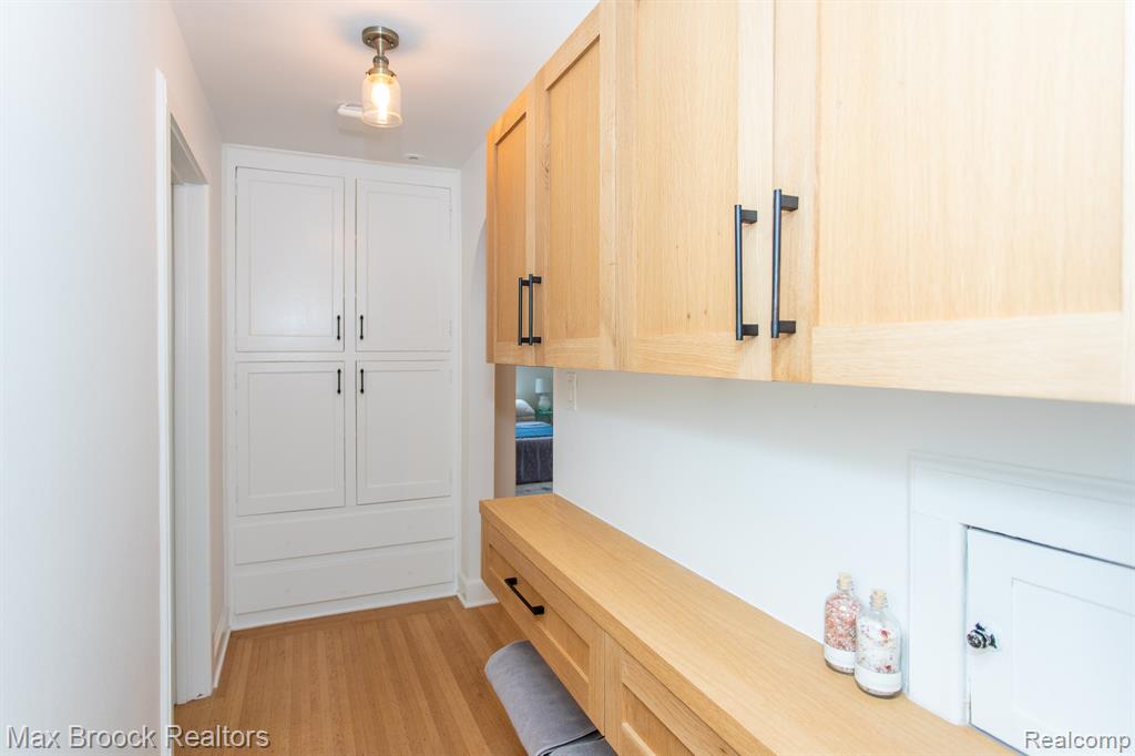 26008 Pembroke Road, Huntington Woods, MI — Photo 50