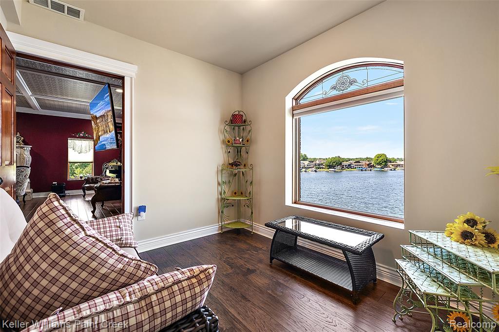 328 S Broadway Street, Lake Orion, MI 48362 — Photo 65