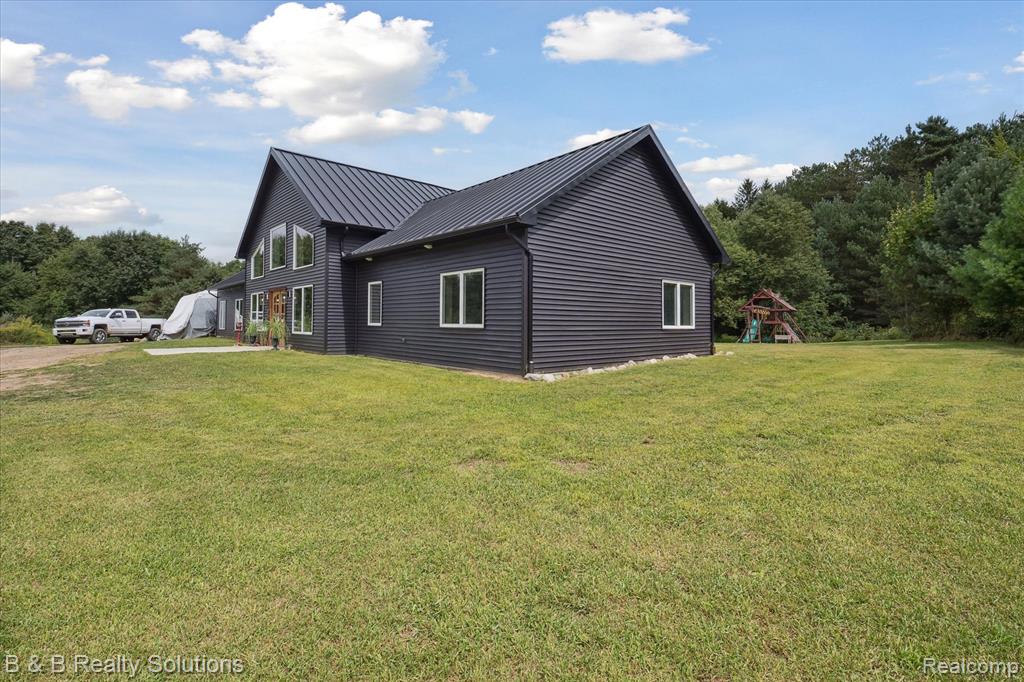 6318 Clear Lake Road, Imlay City, MI 48444 — Photo 3