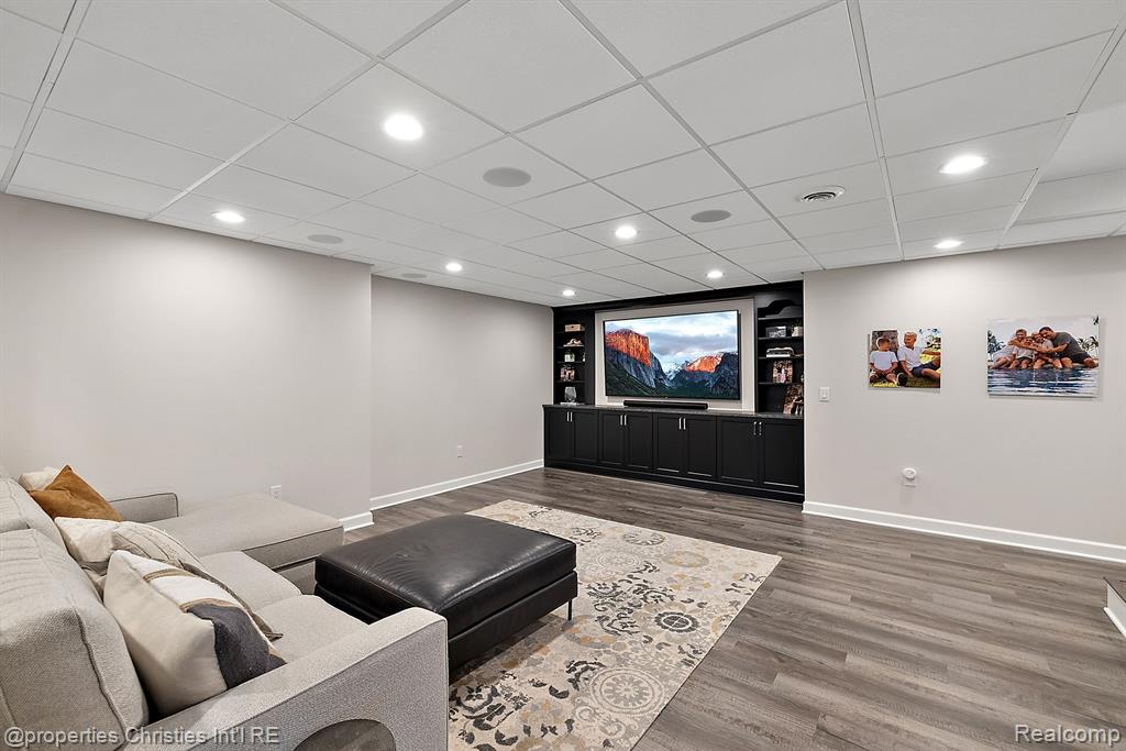50505 BRIAR RIDGE Lane, Northville, MI 48168 — Photo 52