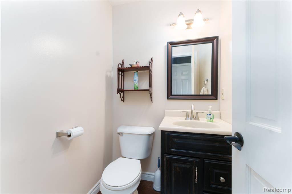 5753 Gregory Road, Gregory, MI 48137 — Photo 17