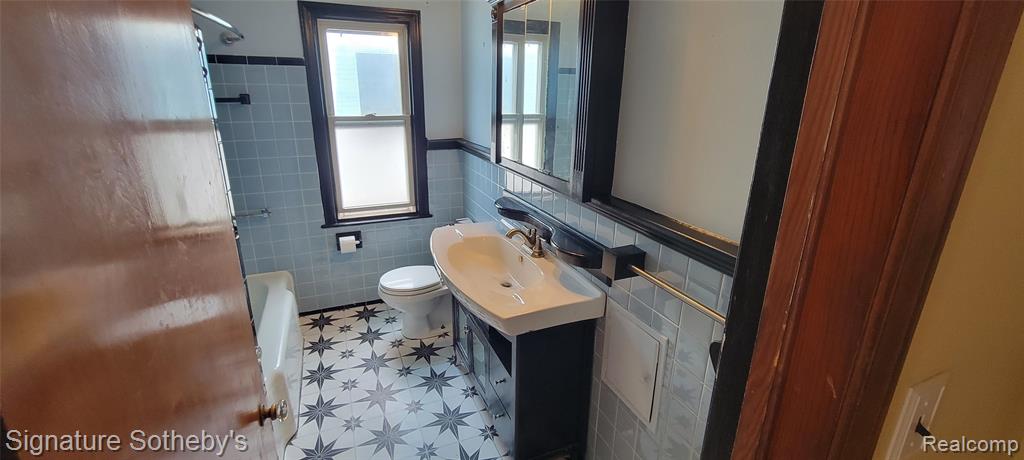 1937 Allard Avenue, Grosse Pointe Woods, MI 48236 — Photo 12