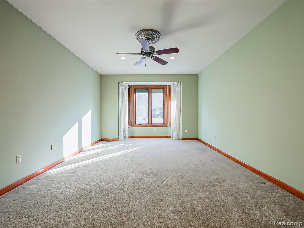 7364 Essex Drive, West Bloomfield, MI — Photo 24