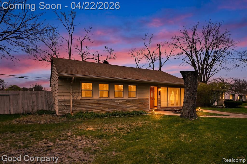 10280 Troy Street, Oak Park, MI 48237 — Photo 23