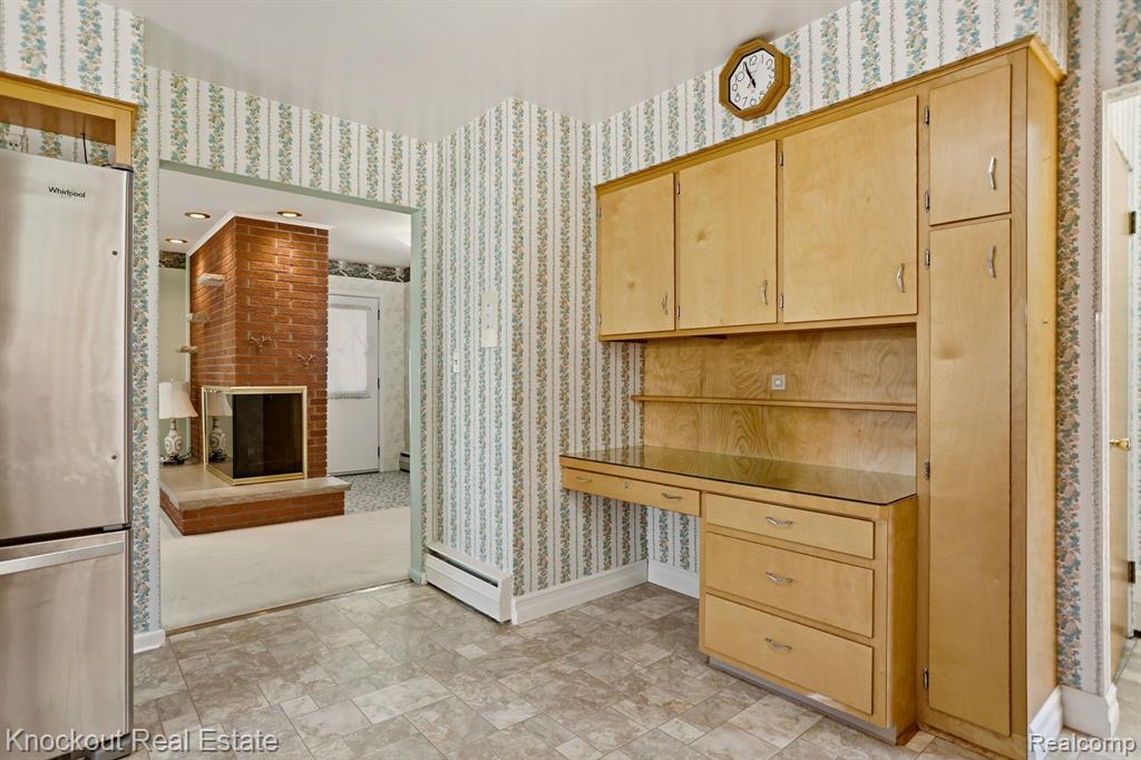 275 S Airport Road, Saginaw, MI 48601 — Photo 20
