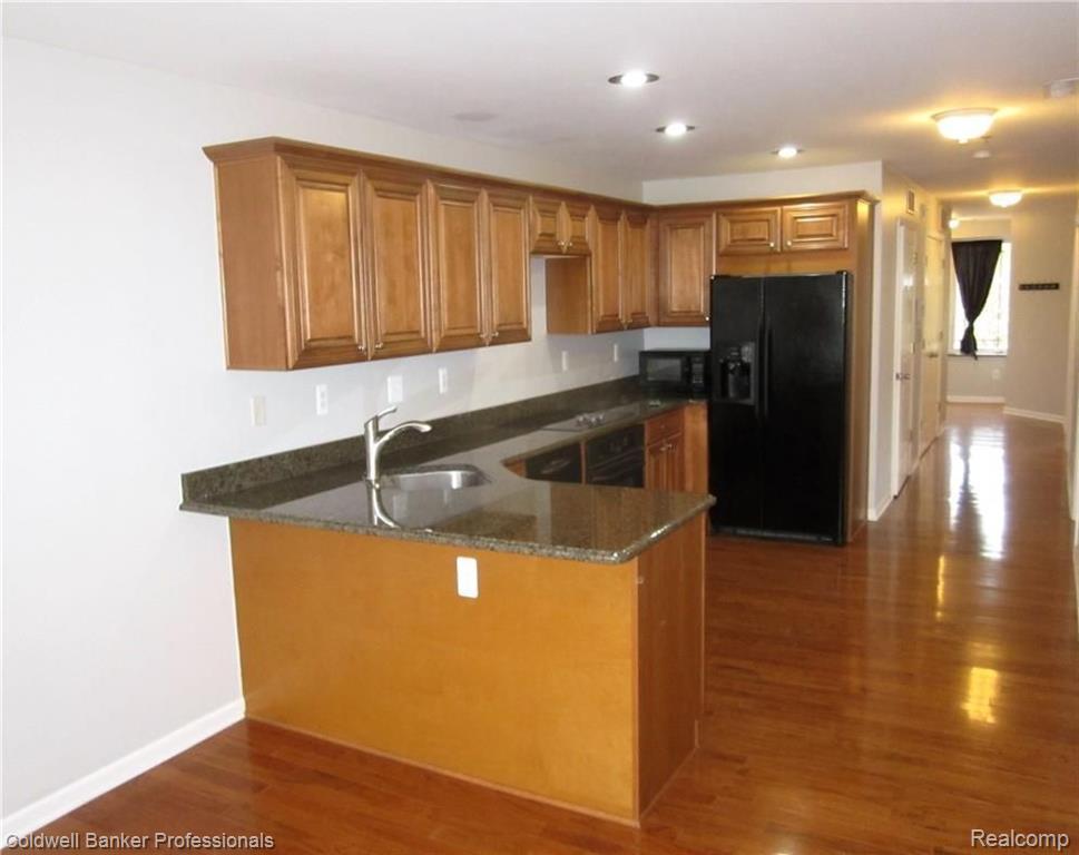 610 E Eleven Mile Road, Royal Oak, MI 48067 — Photo 10