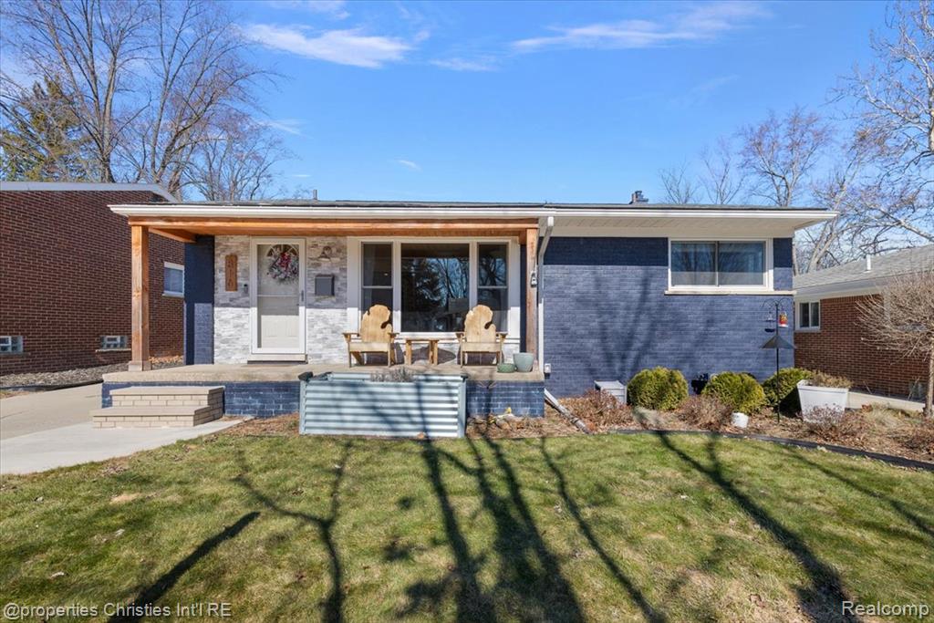 816 W Baker Avenue, Clawson, MI — Photo 4