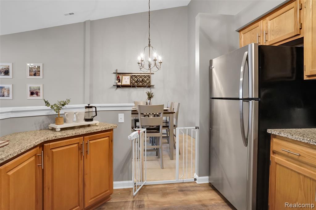 61101 Greenwood Drive, South Lyon, MI 48178 — Photo 12