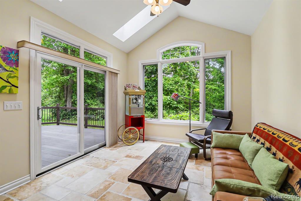 10490 Deer Ridge Trail, Holly, MI 48442 — Photo 19