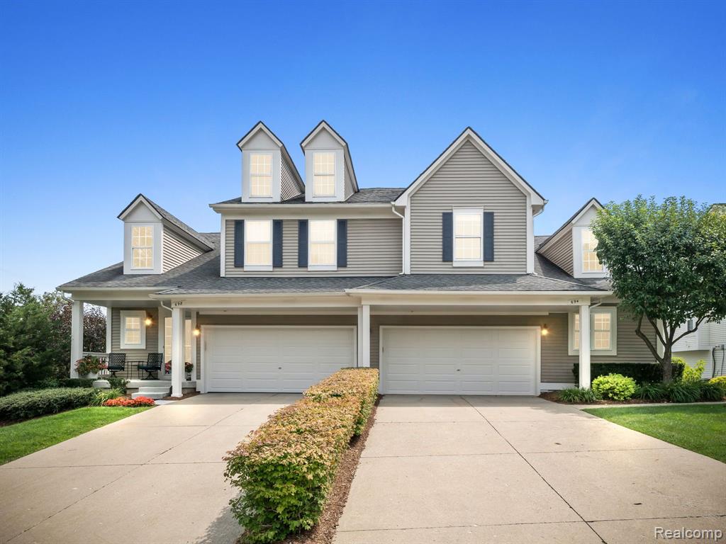 694 W BLUFF, Rochester Hills, MI 48307