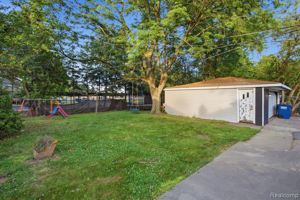 4685 Julius Boulevard, Westland, MI 48186 — Photo 34