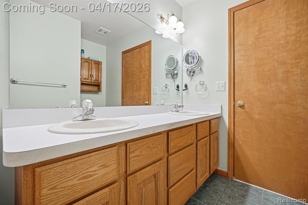 72689 Dequindre Road, Leonard, MI 48367 — Photo 56
