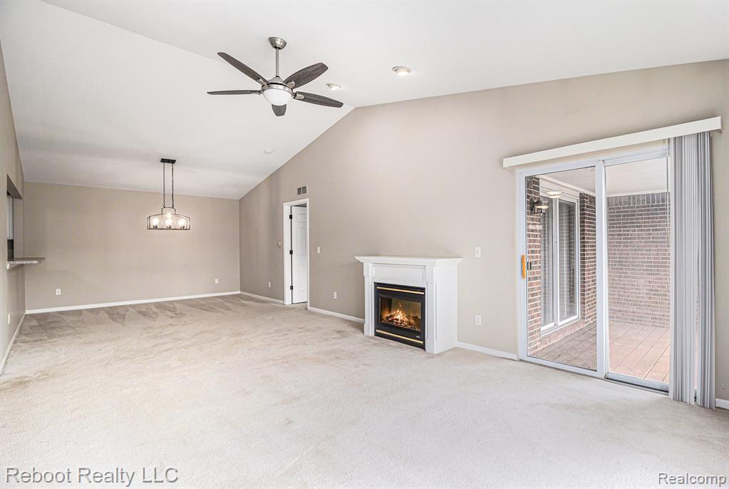 45760 Warwick Drive, Macomb, MI 48044 — Photo 4