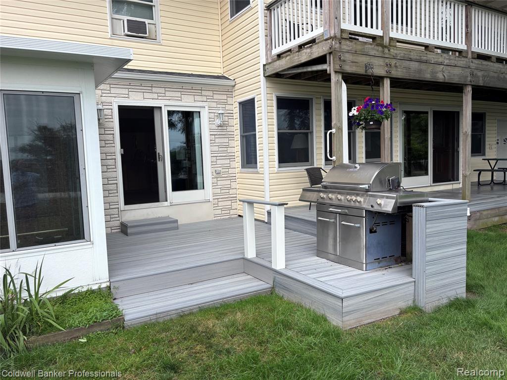 39883 Duluth Street, Harrison Township, MI — Photo 8