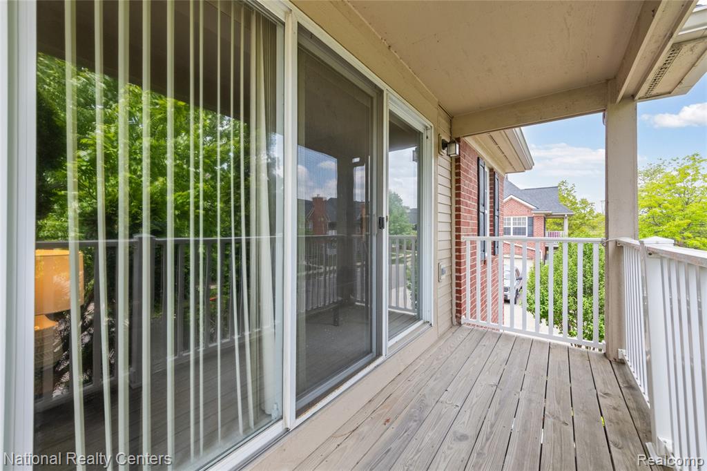 4048 Berkeley Avenue, Canton, MI 48188 — Photo 21