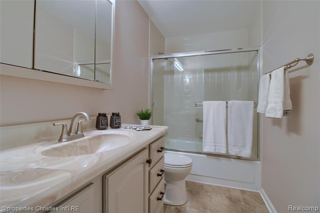 19586 Northridge Drive, Northville, MI 48167 — Photo 19