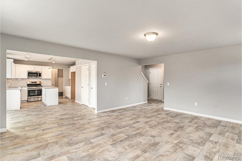 7348 River Rock Drive, Davison, MI 48423 — Photo 4