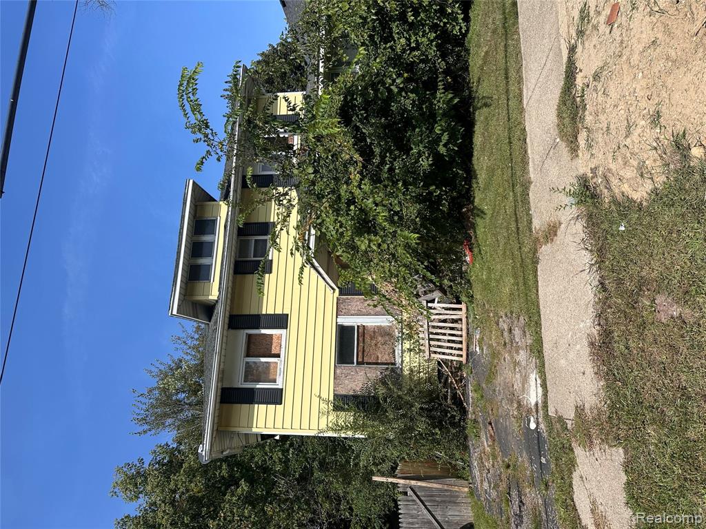 1805 Bennett Avenue, Flint, MI 48506