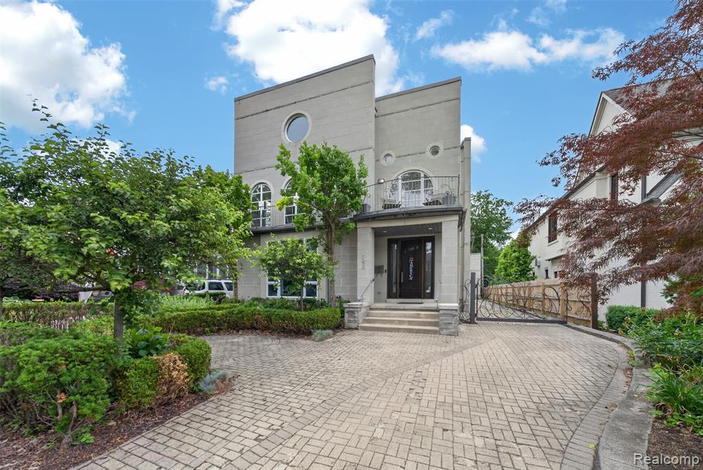 750 Hazelwood Street, Birmingham, MI 48009 — Photo 95