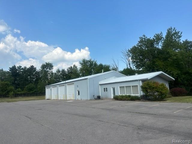 8107 N Dort Highway, Genesee, MI 48458 — front exterior