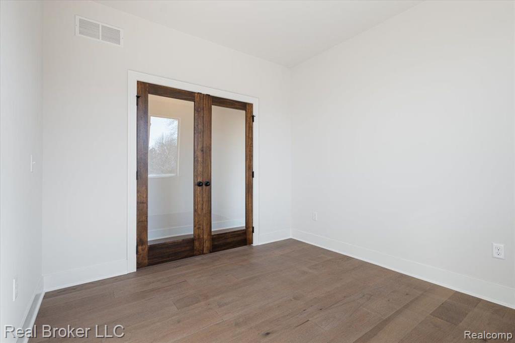 53983 STONYFORD Drive, New Baltimore, MI 48047 — Photo 42