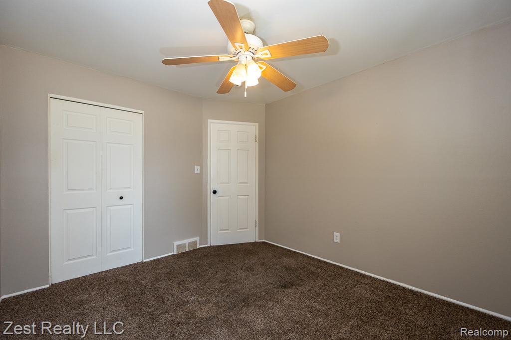 21040 Woodside Avenue, Ferndale, MI 48220 — Photo 13