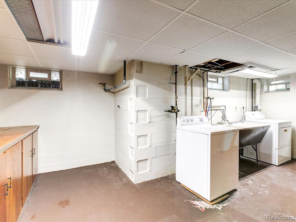 802 Edison Boulevard, Port Huron, MI 48060 — Photo 24