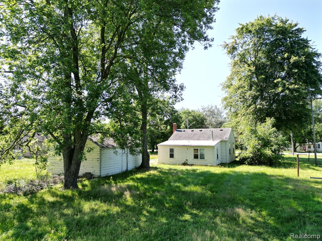 6123 E ATHERTON Road, Burton, MI 48519 — Photo 2