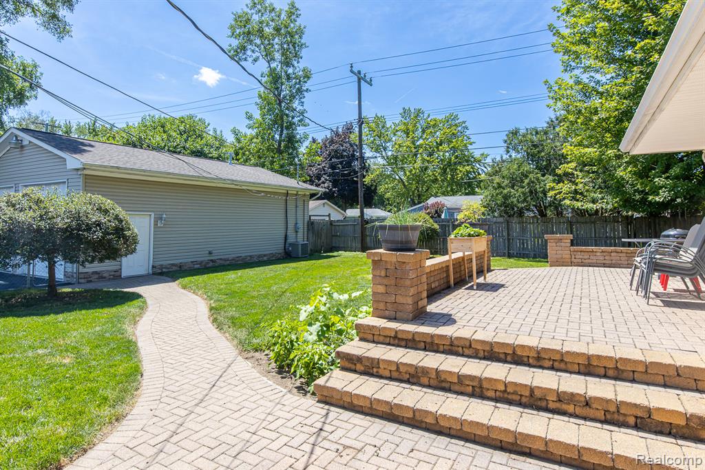 46555 Dequindre Road, Rochester Hills, MI 48307 — Photo 54
