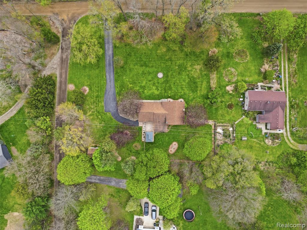 1525 E Dawson Road, Milford, MI 48381 — Photo 9