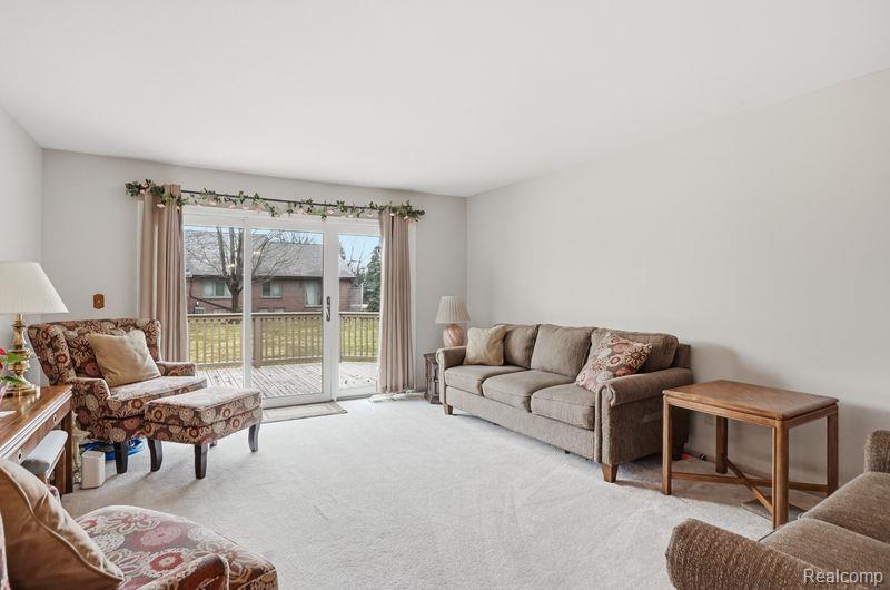 45530 Meadows Square, Macomb, MI 48044 — Photo 15