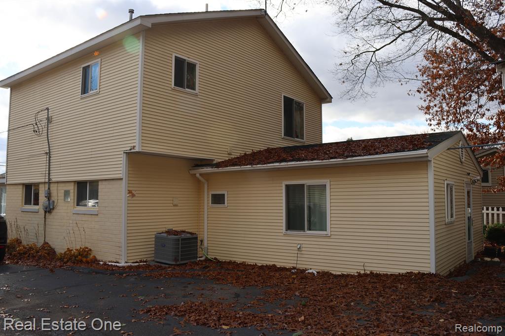 8409 Carols Drive, Brighton, MI 48114 — Photo 22
