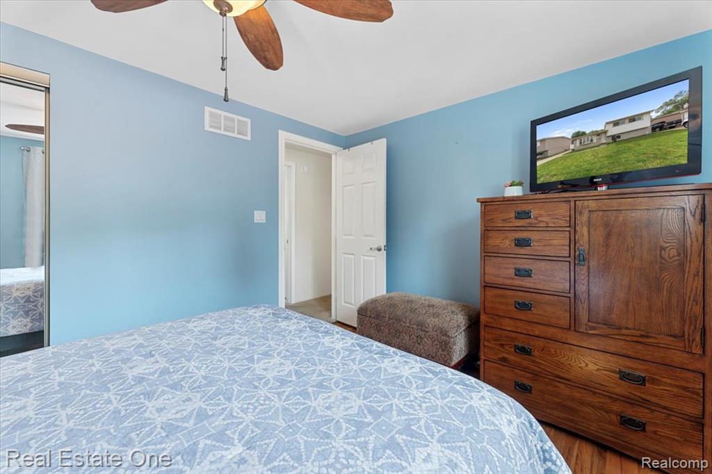 9454 Birch Street, Taylor, MI 48180 — Photo 10