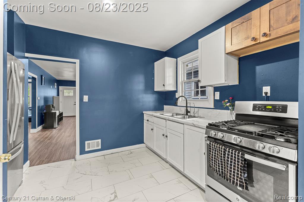 9311 Yellowstone Street, Detroit, MI 48204 — Photo 8